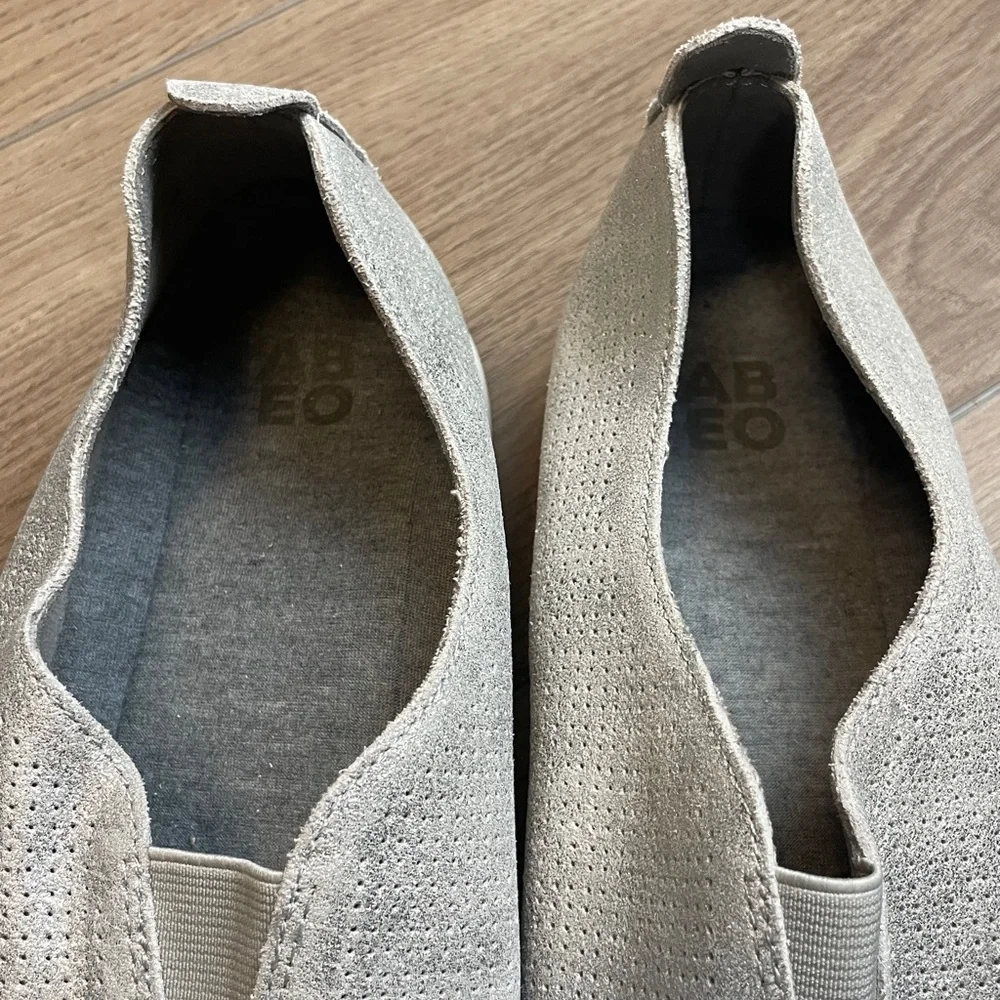 ABEO Orthopedic Slip On Sneakers Womens Size 9 Light Gray Metallic